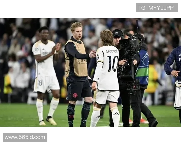 最具爆发力的足球巨星：从硬朗球风到传奇成就的全面解析