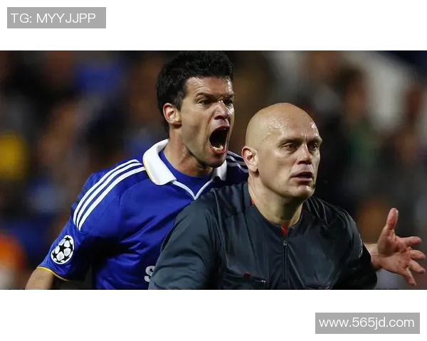 脸色白皙的足球球星是谁 他凭借独特外貌与才华征服球迷 脸色白皙的足球球星是谁 他凭借独特外貌与才华征服球迷